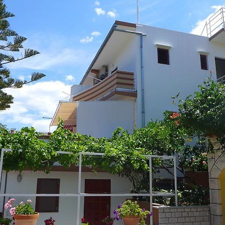 Guest House Kuzmanic Hvar Island Εξωτερικό φωτογραφία