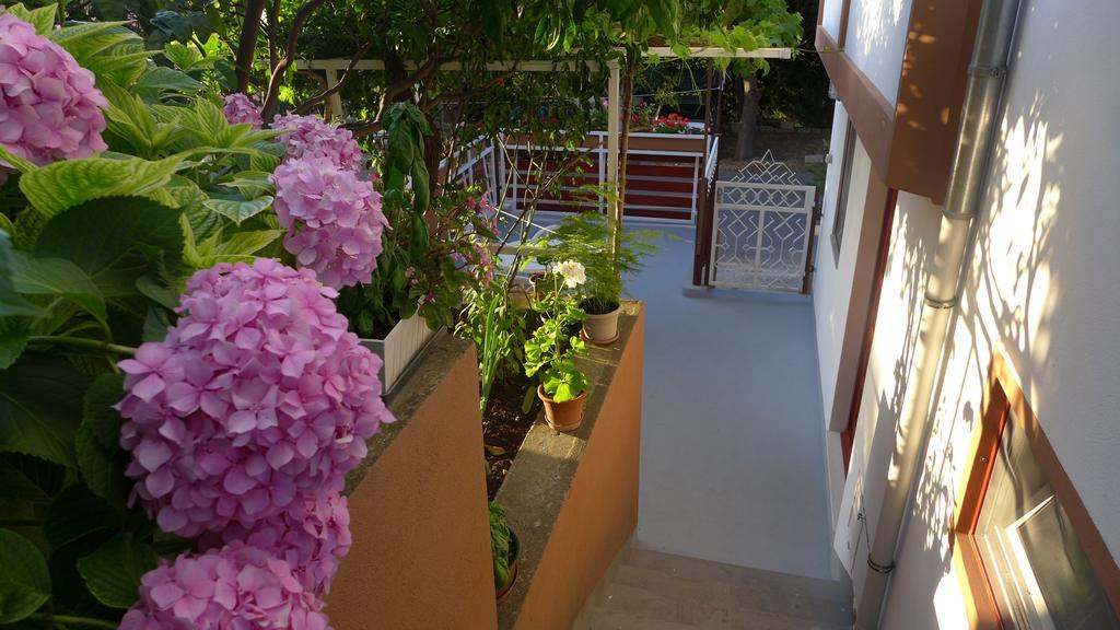 Guest House Kuzmanic Hvar Island Εξωτερικό φωτογραφία