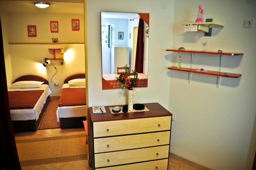 Guest House Kuzmanic Hvar Island Δωμάτιο φωτογραφία